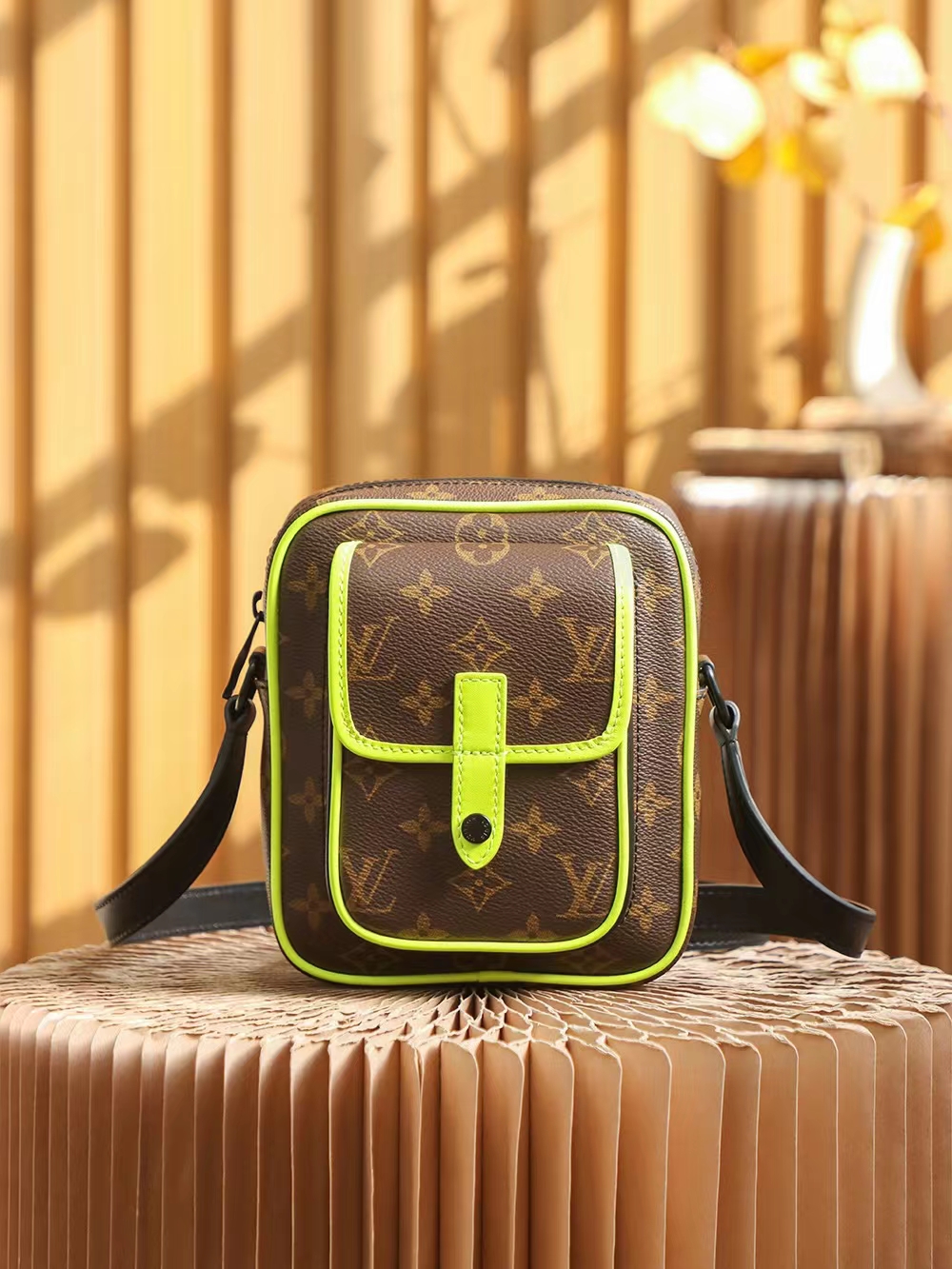Louis Vuitton 𝐂𝐇𝐑𝐈𝐒𝐓𝐎𝐏𝐇𝐄𝐑 Camera Bag