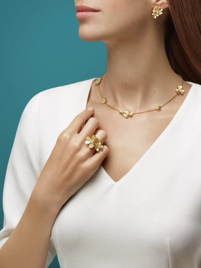 Frivole earrings, 3 flowers, mini style