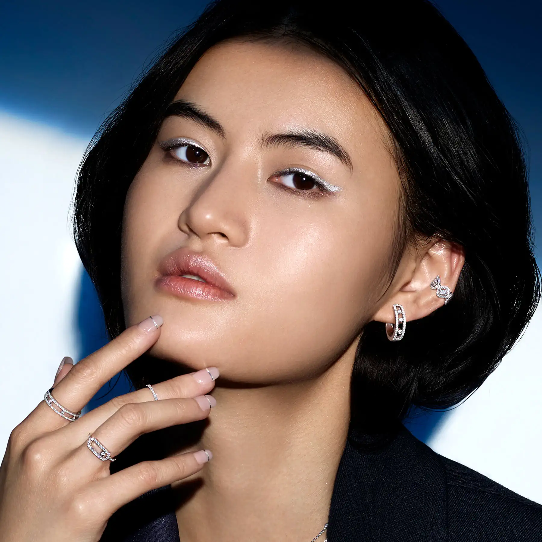 MOVE pavé diamond hoop earrings 2 colors available