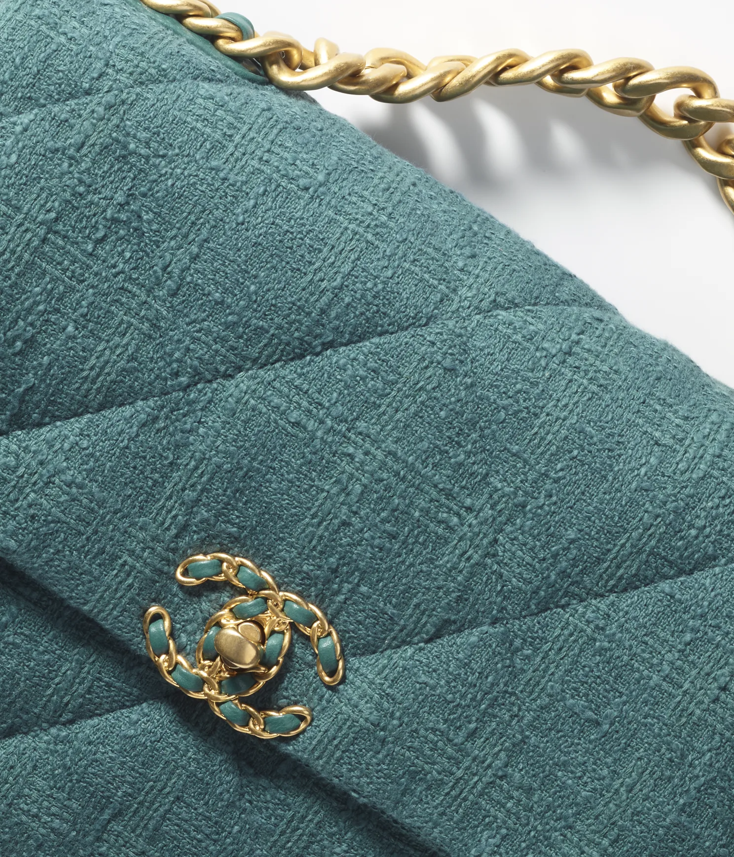 CHANEL 19 LARGE HANDBAG