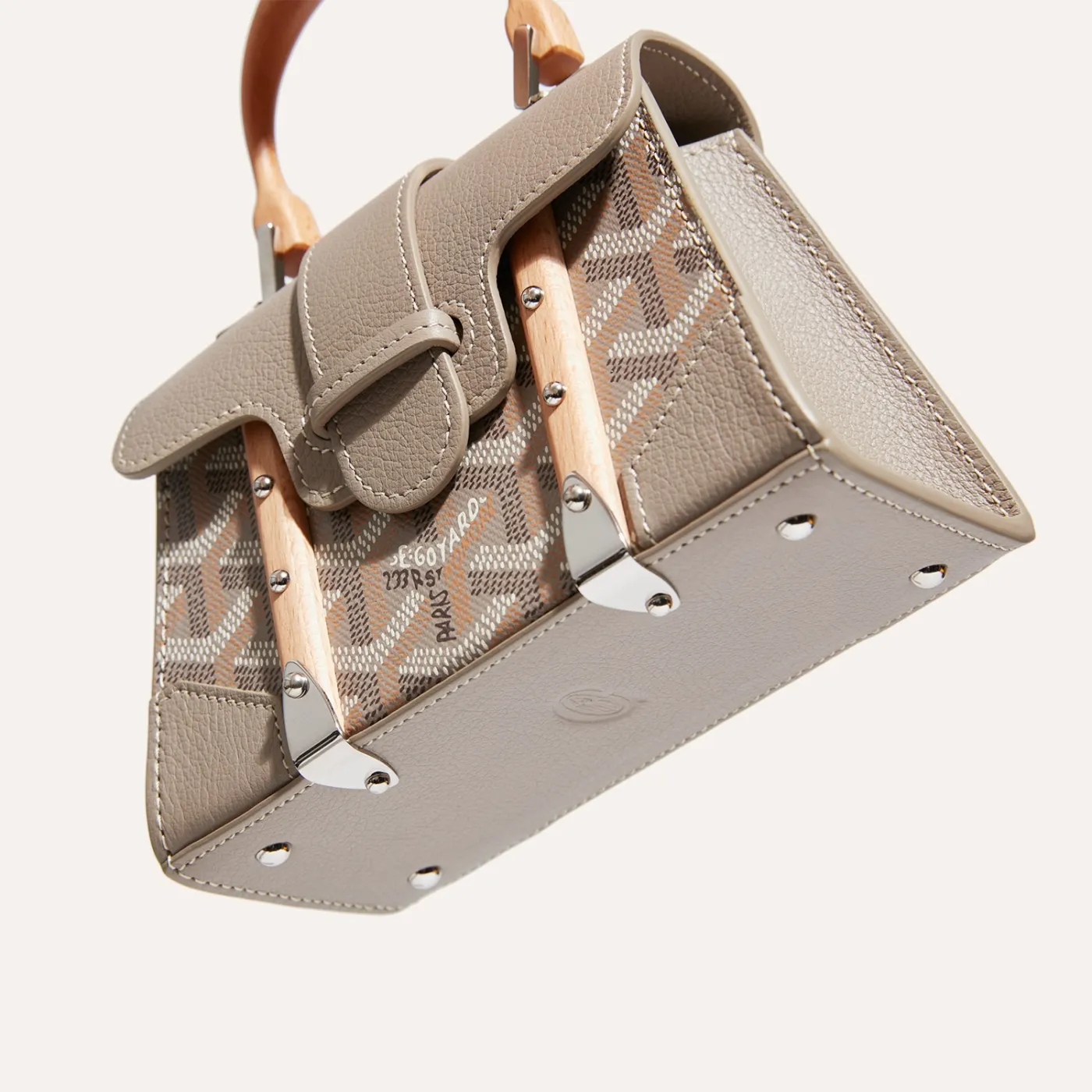 Saïgon Structuré Nano Bag