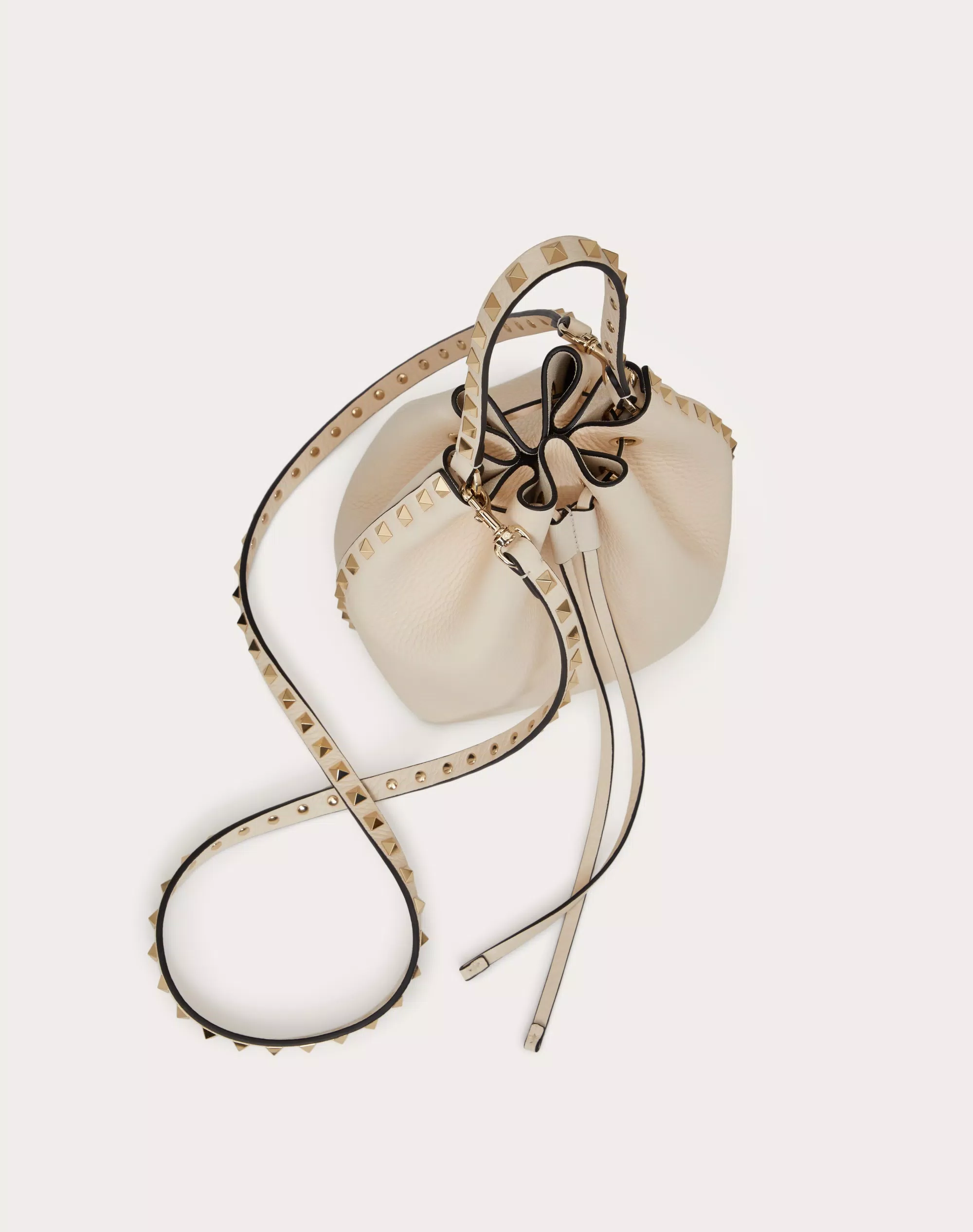 ROCKSTUD GRAINY CALFSKIN BUCKET BAG