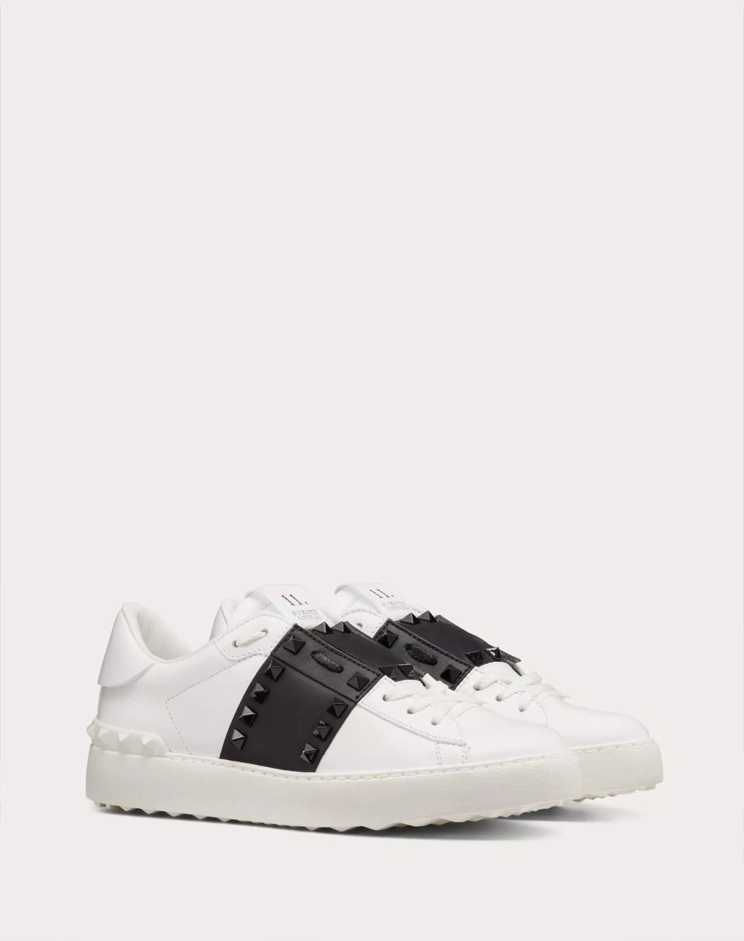 ROCKSTUD UNTITLED SNEAKER IN CALFSKIN LEATHER WITH TONAL STUDS