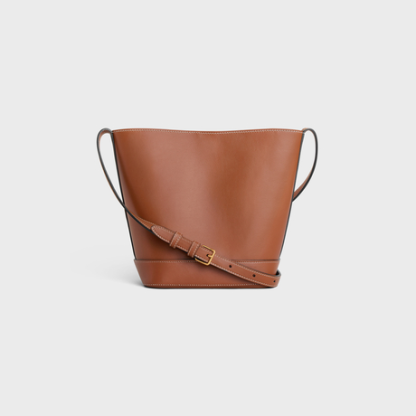 SMALL BUCKET CUIR TRIOMPHE IN SMOOTH CALFSKIN TAN