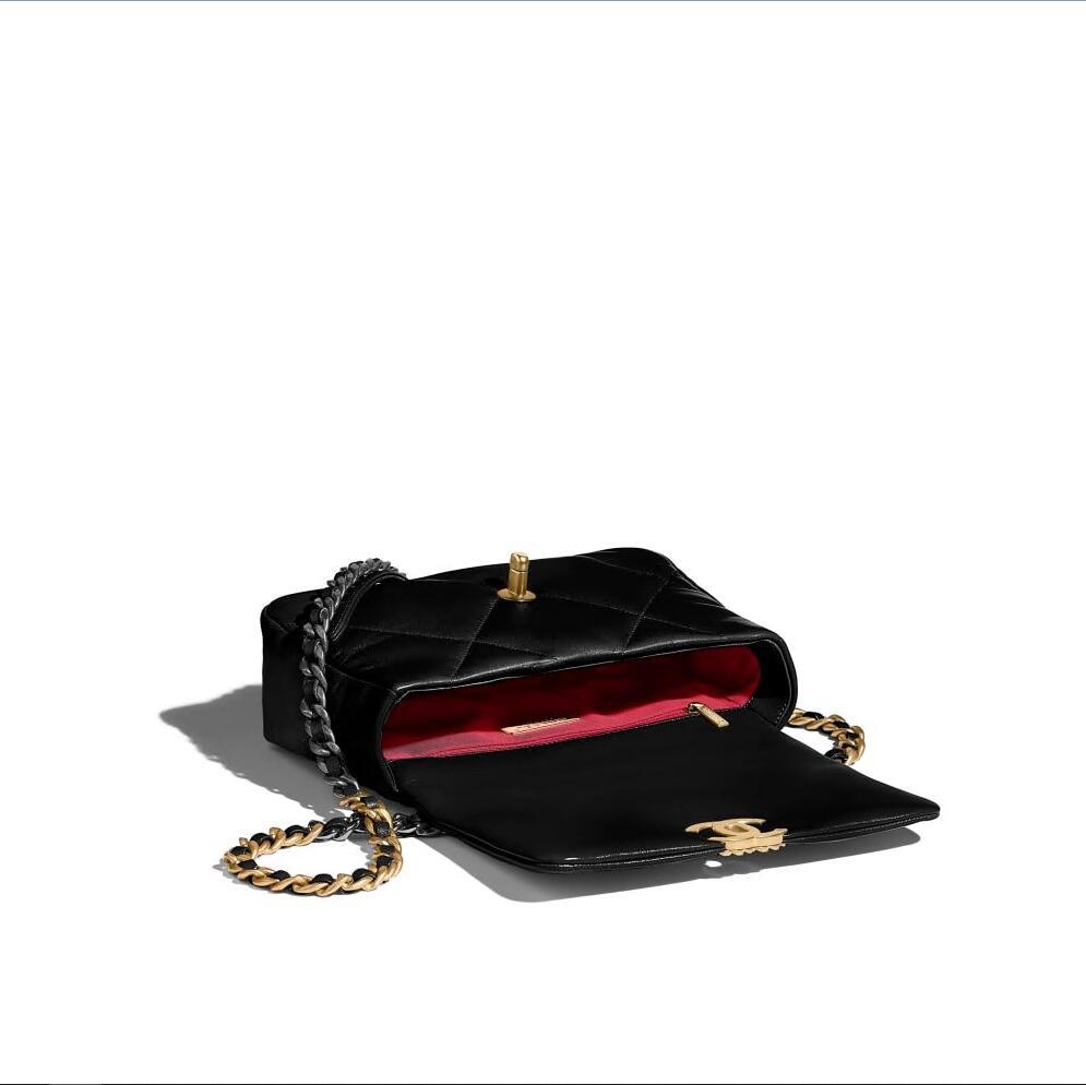 CHANEL 19 HANDBAG