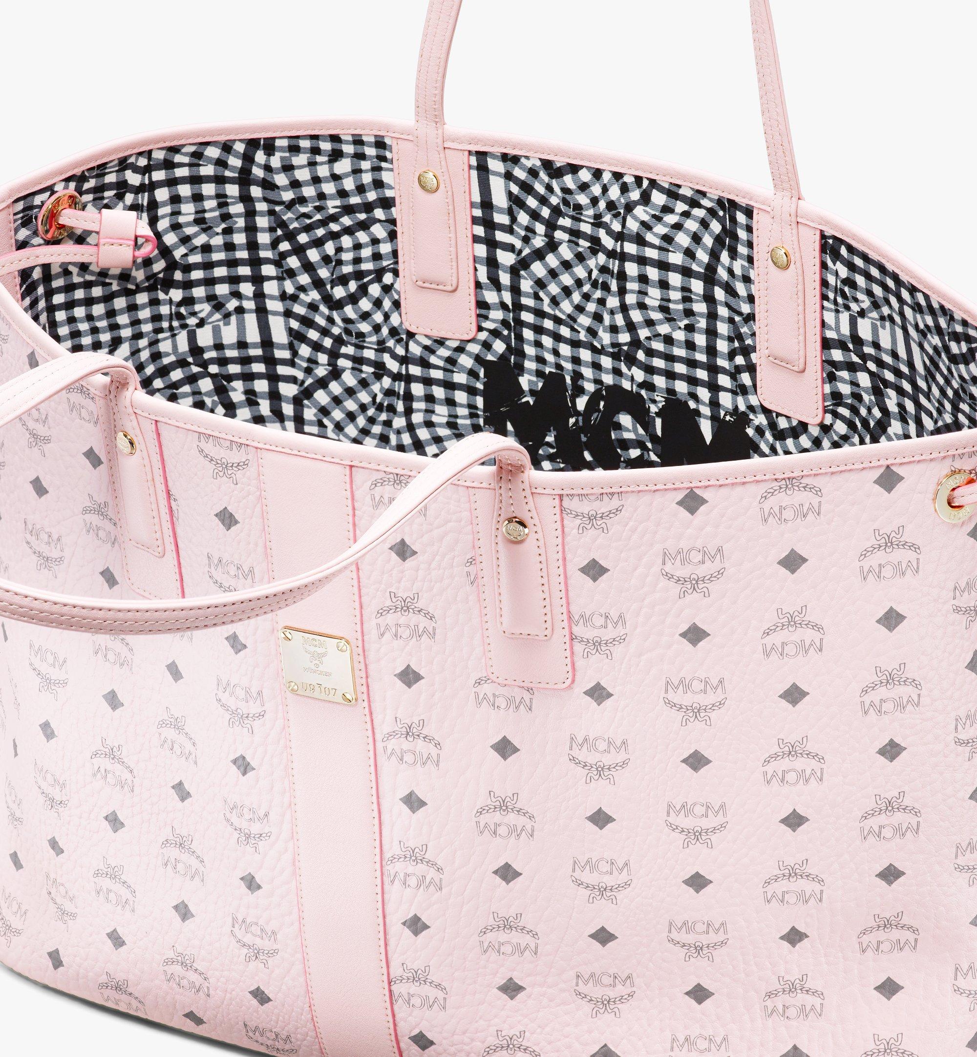 MCM 〈リズ〉リバーシブル ヴィセトス トートバッグ Pink MWP7AVI21QH001 ほかの角度から見る 4 MCM 〈リズ〉リバーシブル ヴィセトス トートバッグ Pink MWP7AVI21QH001 ほかの角度から見る 4