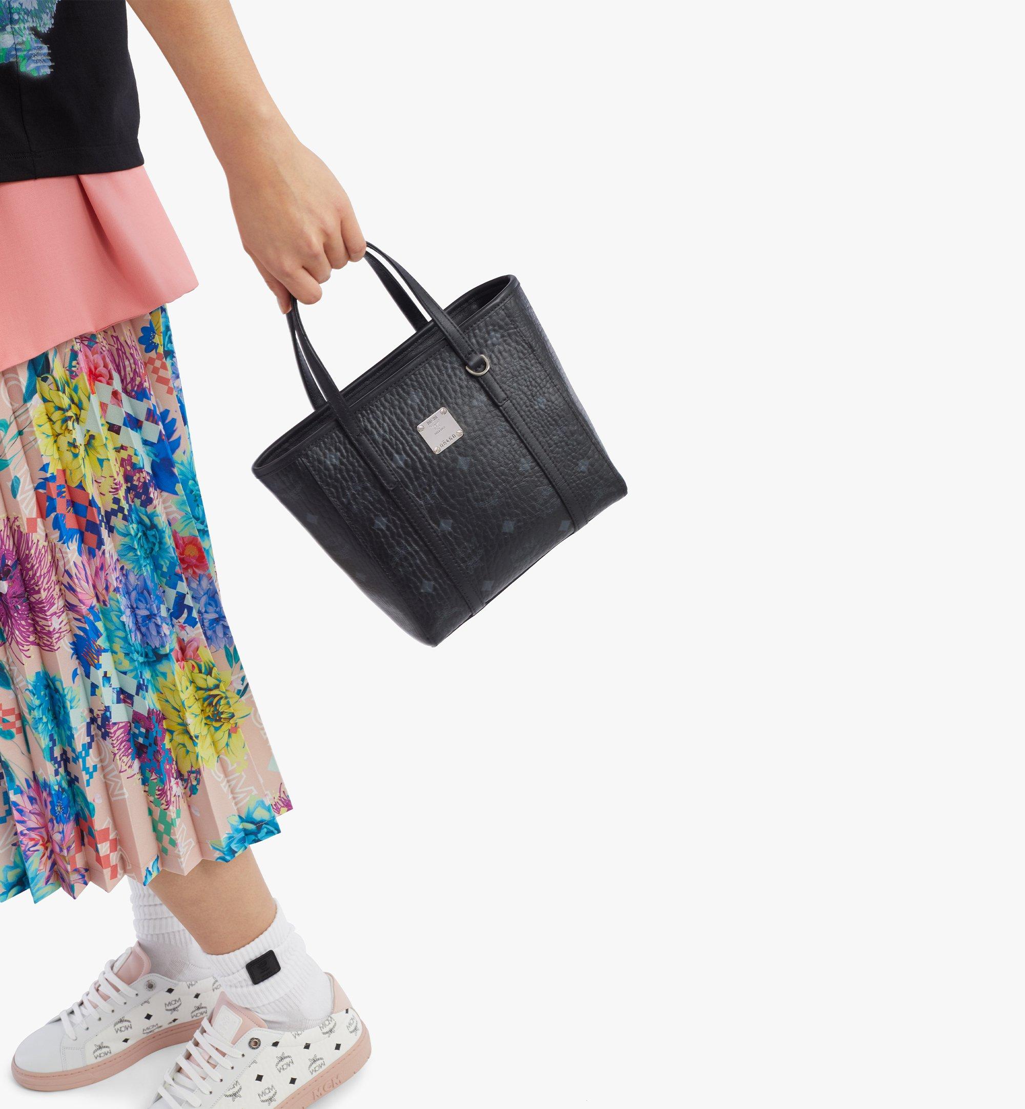 MCM 〈トニー〉ショッパーバッグ - ヴィセトス Black MWPAATN04BK001 ほかの角度から見る 2