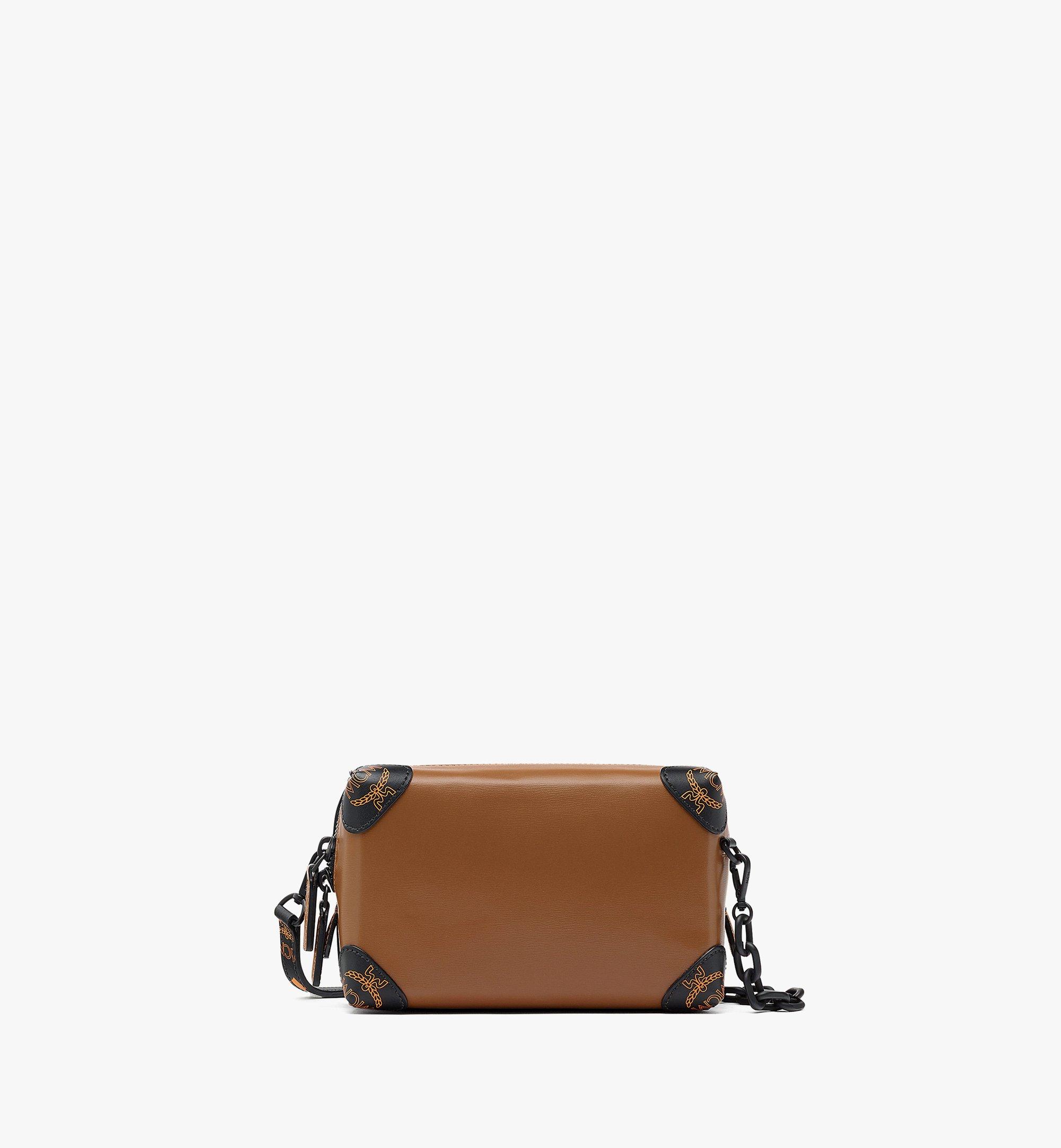 MCM 〈BERLIN〉ソフトクロスボディバッグ - スパニッシュレザー  Brown MMRBABF01N7001 ほかの角度から見る 1