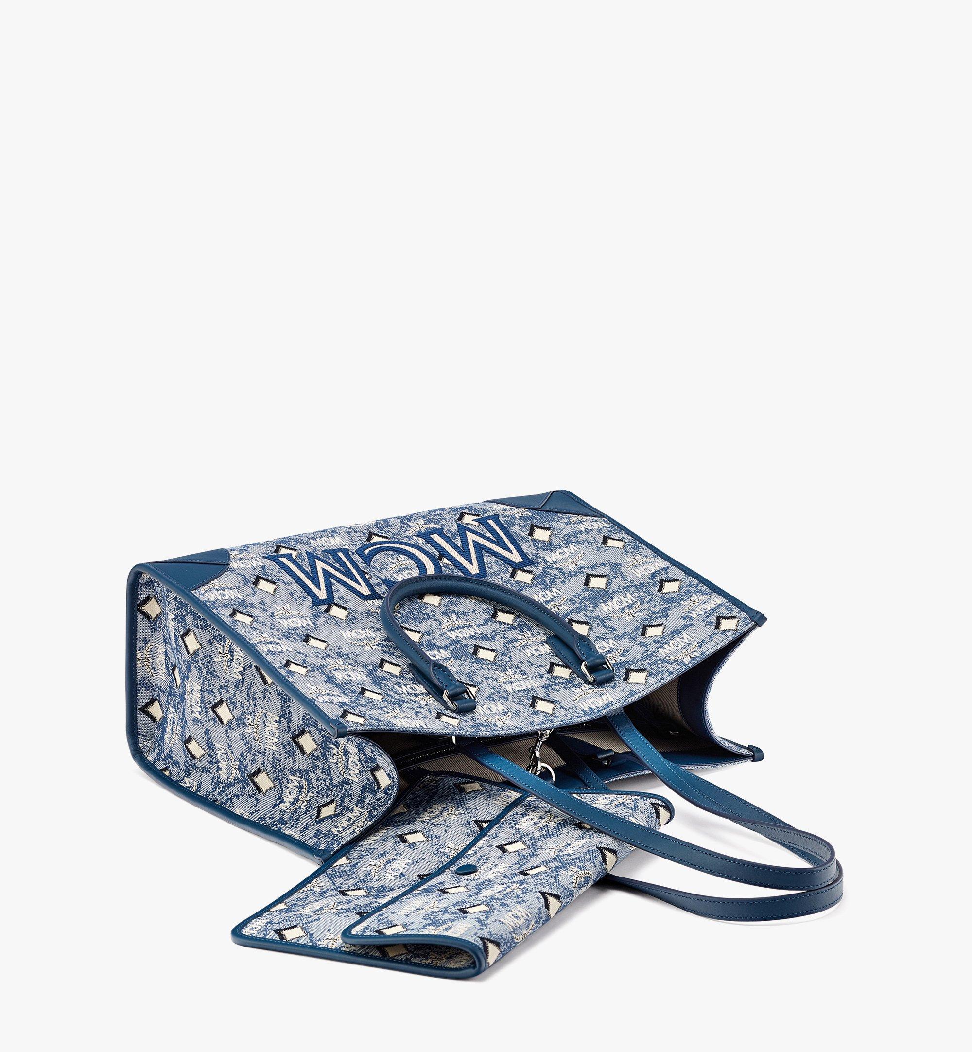 MCM トートバッグ - ヴィンテージ モノグラム ジャカード Blue MWTBATQ01LU001 ほかの角度から見る 2 MCM トートバッグ - ヴィンテージ モノグラム ジャカード Blue MWTBATQ01LU001 ほかの角度から見る 2