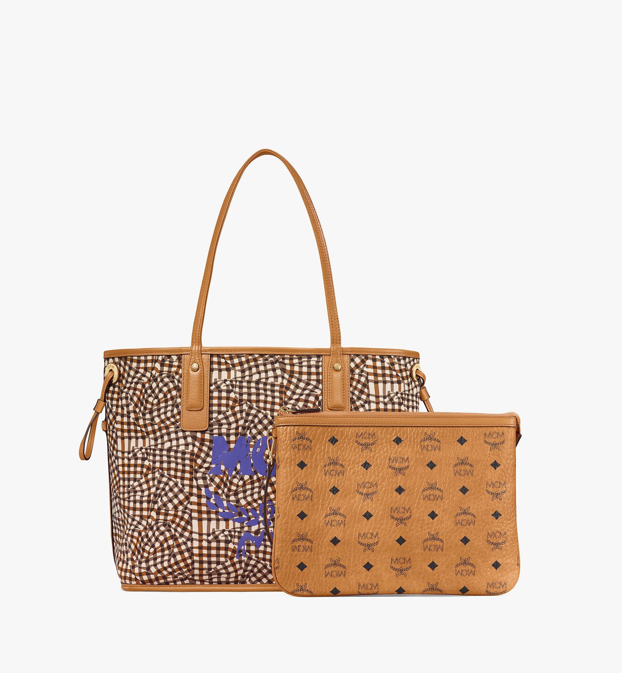 MCM リバーシブル LIZショッパー VISETOS Cognac MWP7AVI22CO001 ほかの角度から見る 4 MCM リバーシブル LIZショッパー VISETOS Cognac MWP7AVI22CO001 ほかの角度から見る 4
