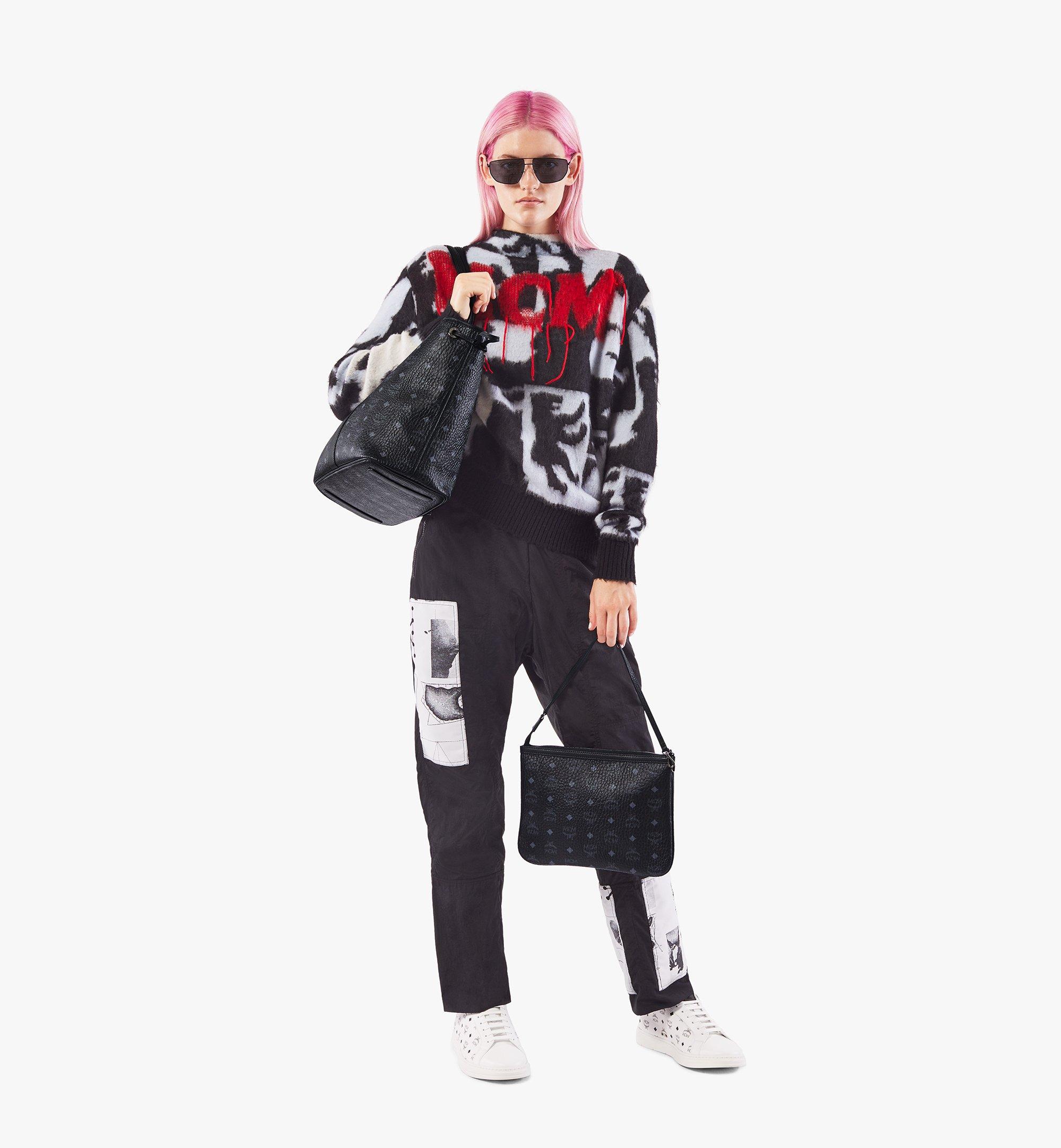 MCM 〈リズ〉リバーシブル ヴィセトス ショッパー Black MWP7AVI22BK001 ほかの角度から見る 2 MCM 〈リズ〉リバーシブル ヴィセトス ショッパー Black MWP7AVI22BK001 ほかの角度から見る 2