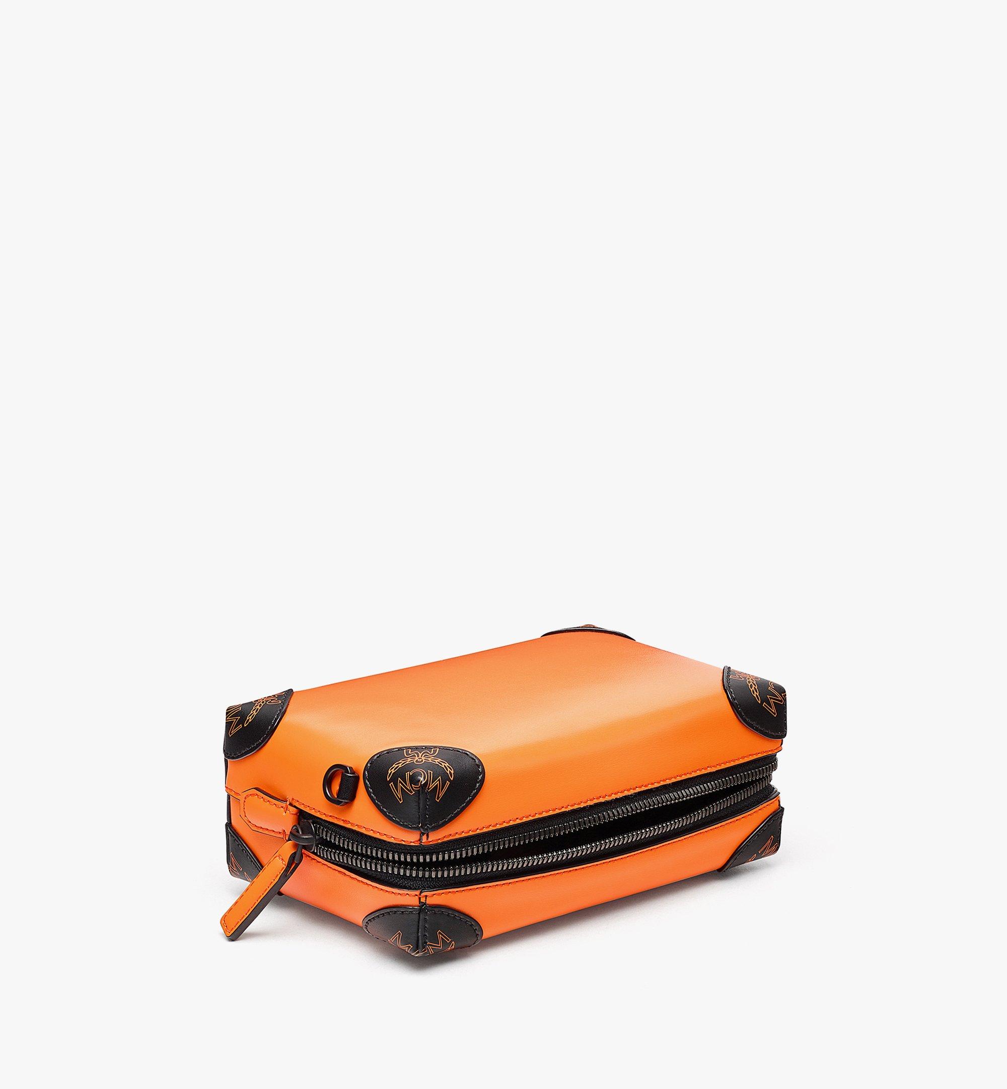 MCM 〈BERLIN〉ソフトクロスボディバッグ - スパニッシュレザー  Orange MMRBABF01O9001 ほかの角度から見る 2