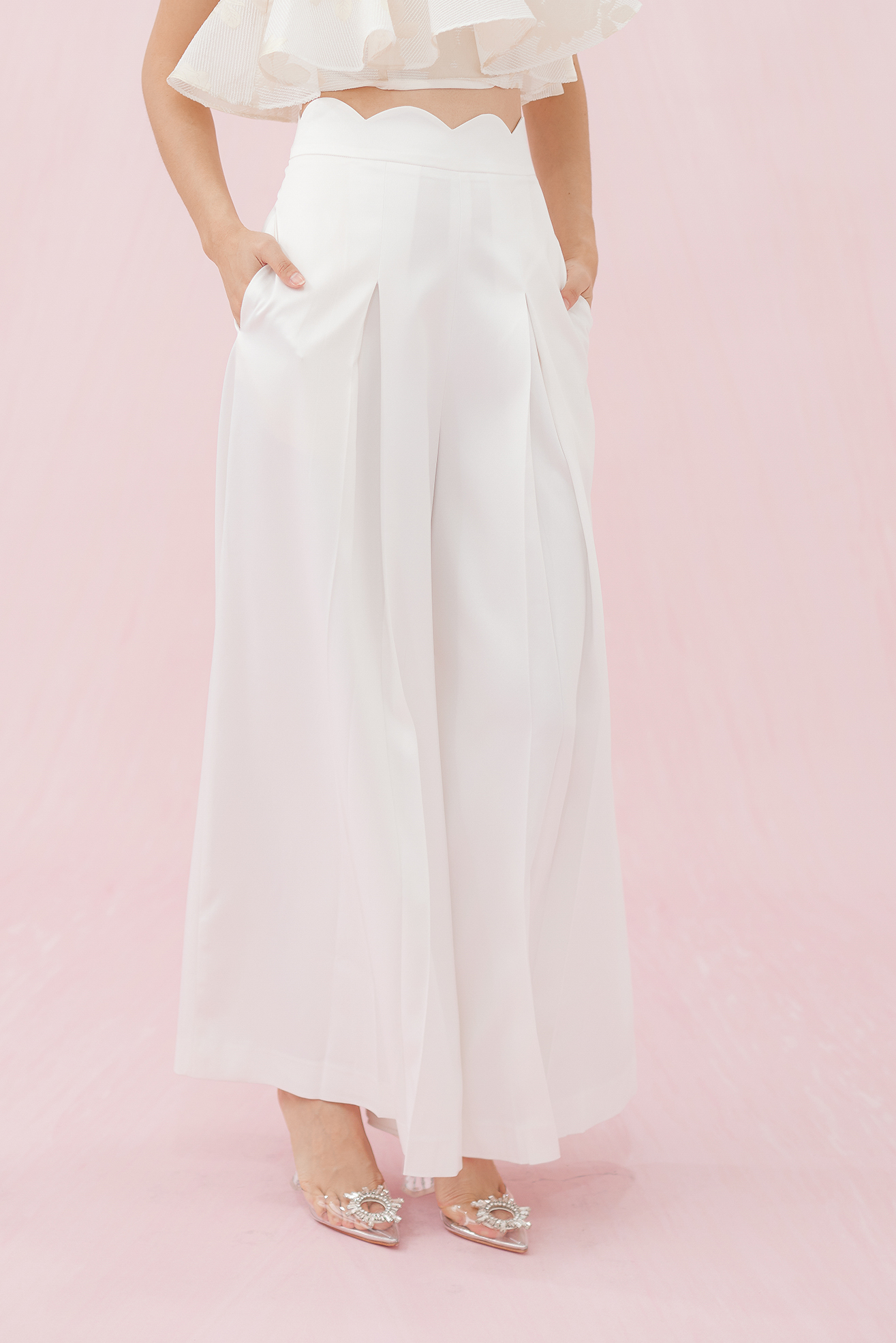 MARGO WHITE SATIN PLEATED PANTS