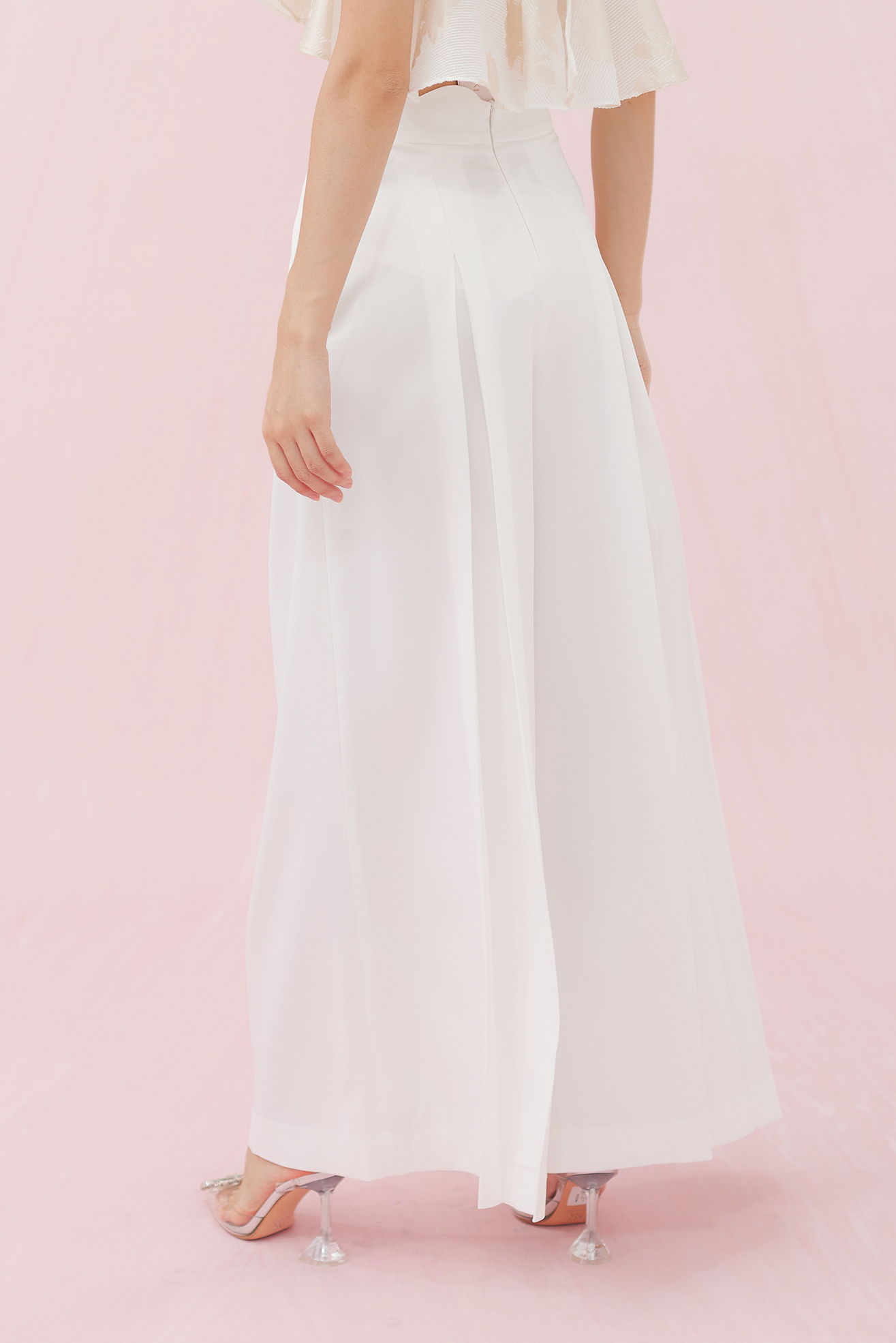 MARGO WHITE SATIN PLEATED PANTS