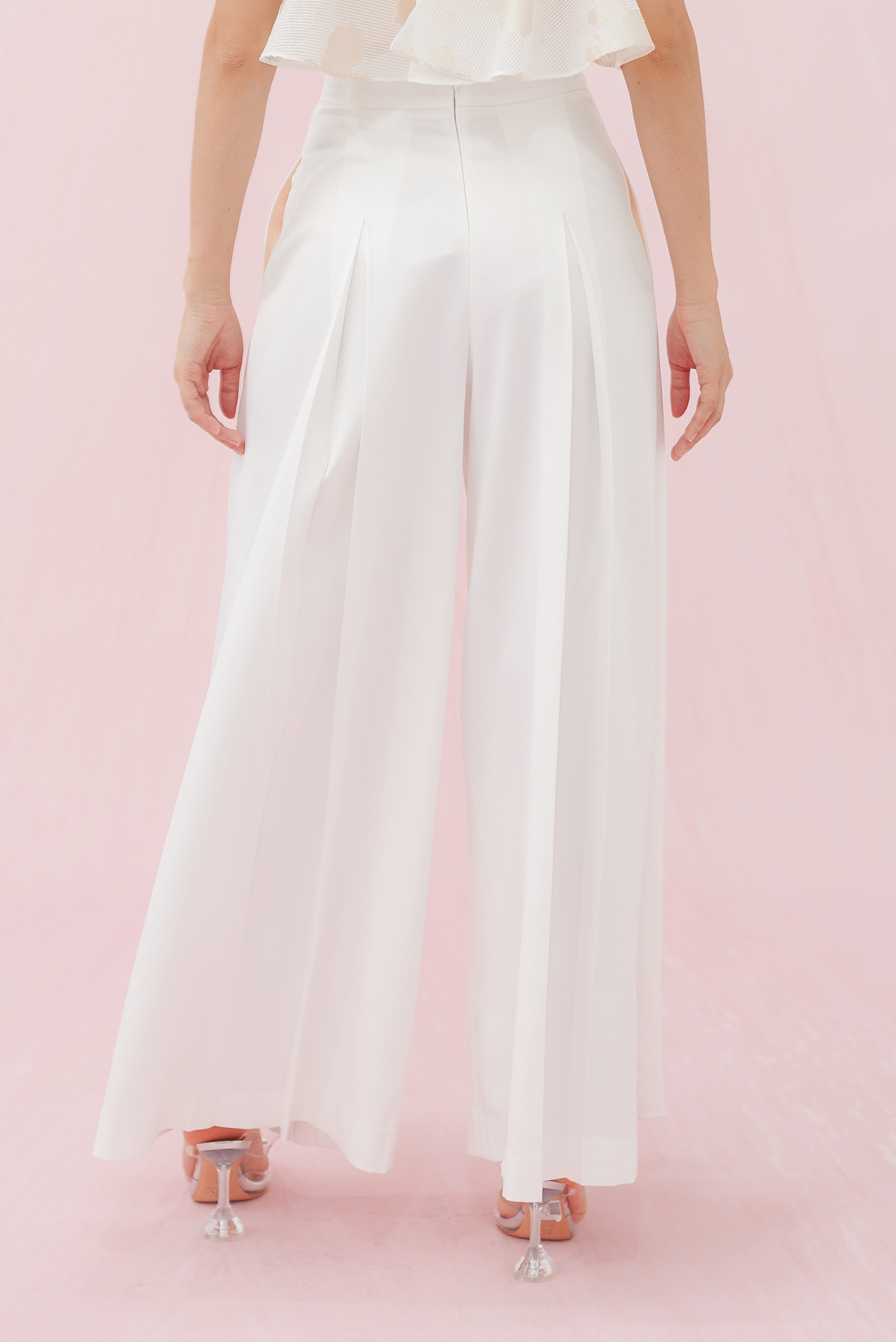 MARGO WHITE SATIN PLEATED PANTS