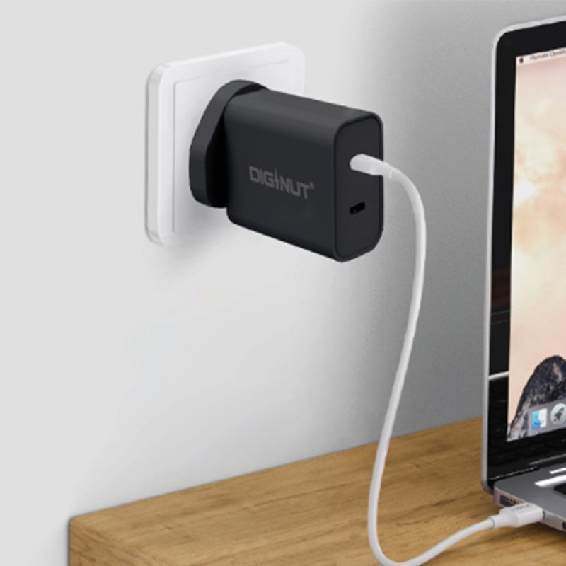 DIGINUT - S-TR-155BB 2 Type-C Charge/ 40W Super Fast Charge Plug/ PD Charger