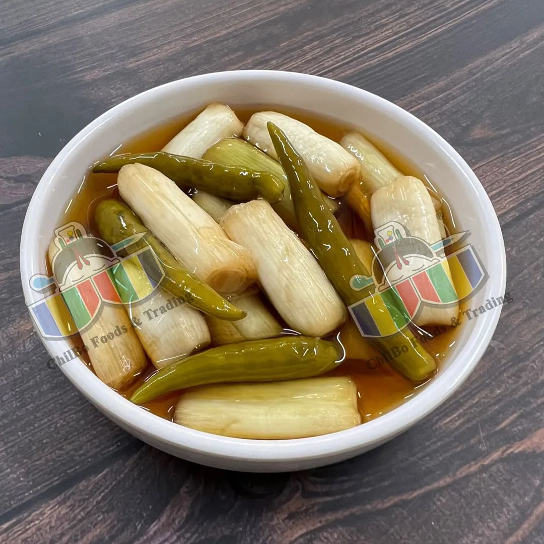 Pickled Garlic / Leek / Chili Padi / Onion 마늘 / 대파 / 칠리 파디 (고추) / 양파 절임