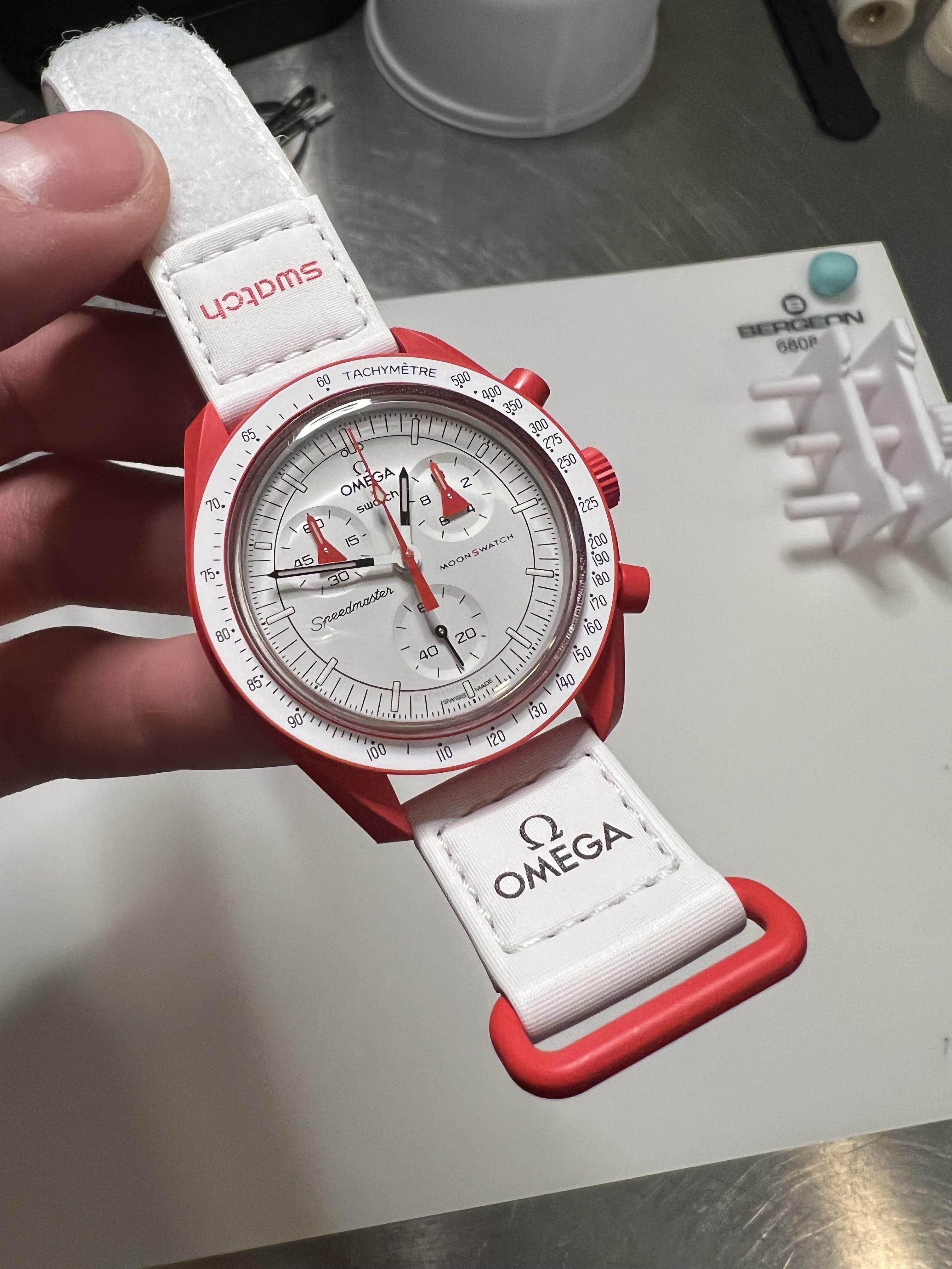 スウォッチオメガOMEGA✖️swatch MISSION TO MARS | angeloawards.com