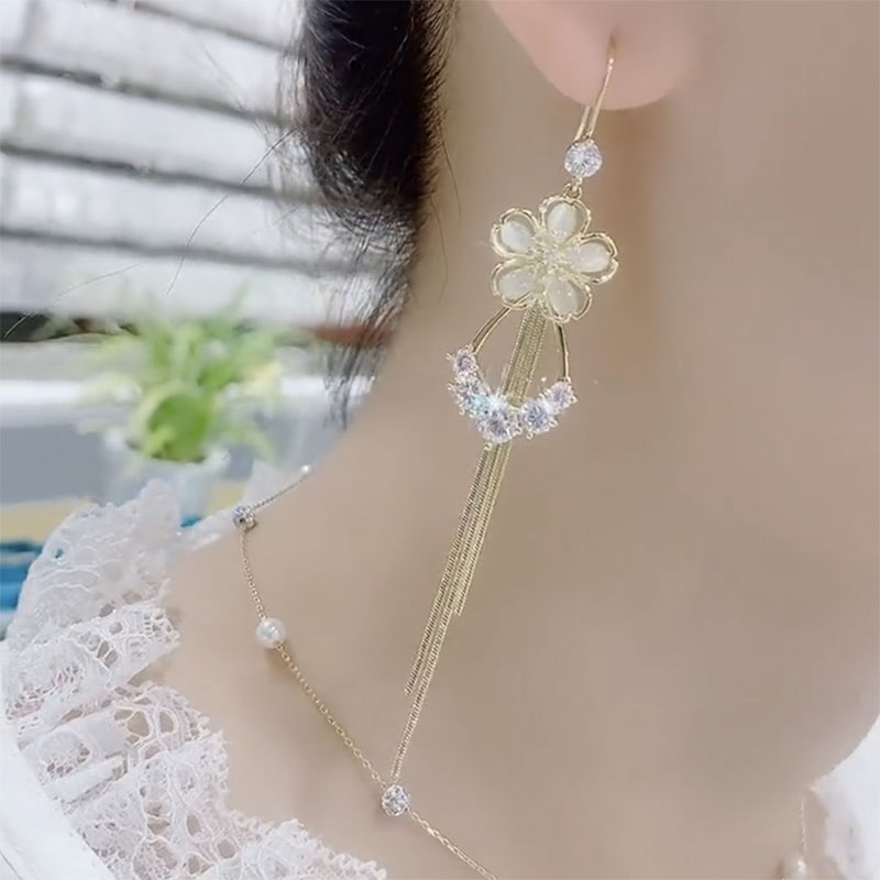 貓眼石花瓣氣質流蘇耳環-FANYIACC