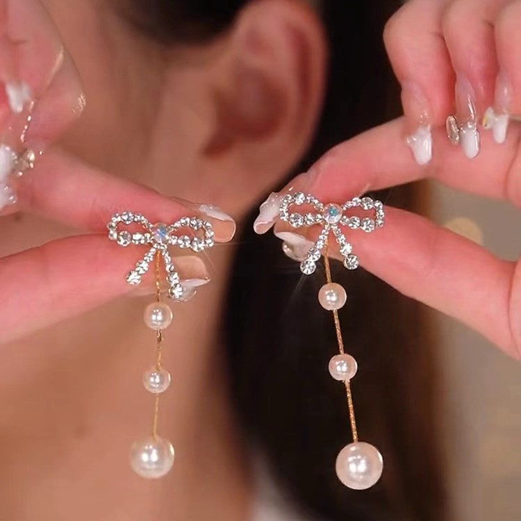 一款兩戴蝴蝶結流蘇耳環-FANYIACC