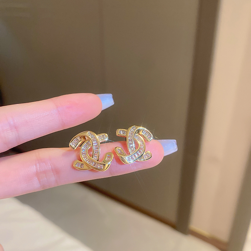 小香風閃鑽耳環-FANYIACC