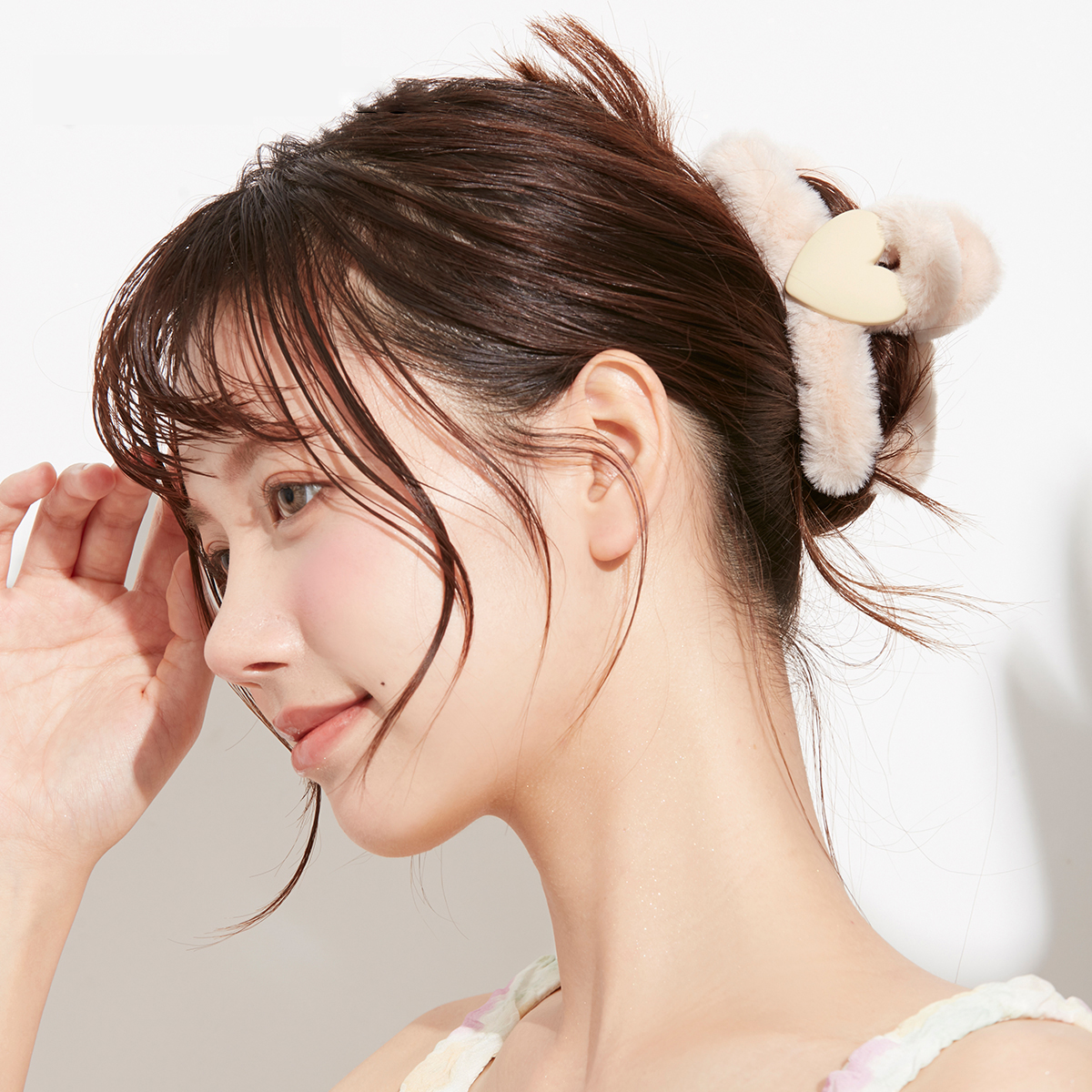 毛茸茸抓夾愛心髮夾-FANYIACC