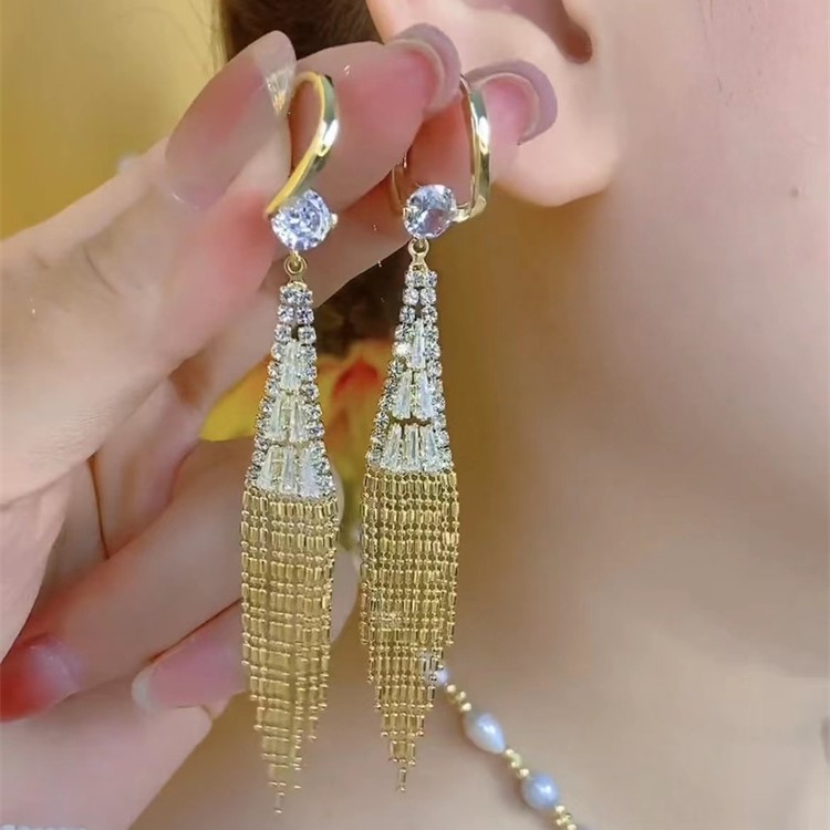 滿鑽扇形流蘇耳環