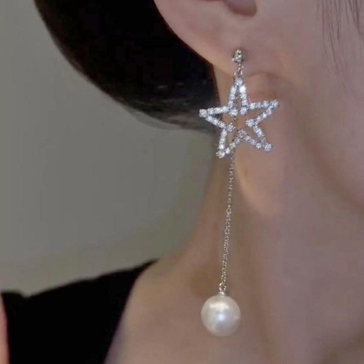 滿鑽鏤空五角星珍珠六五耳環