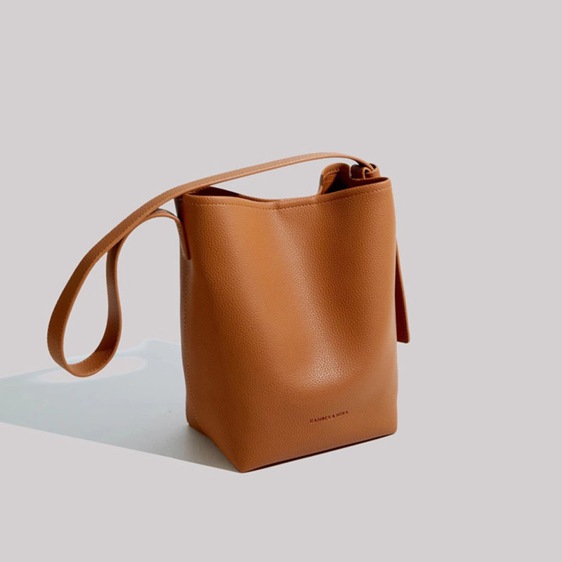 [Copy]日式百搭 大容量通勤包包