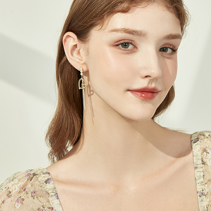 不對稱愛心珍珠流蘇耳環-FANYIACC