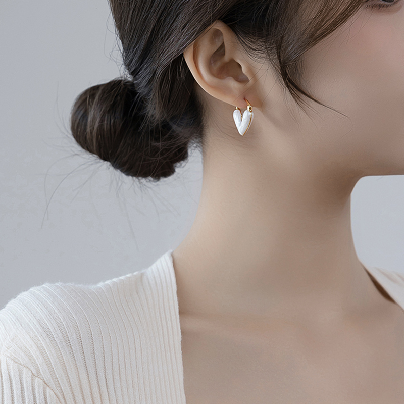 奶油愛心耳環-FANYIACC