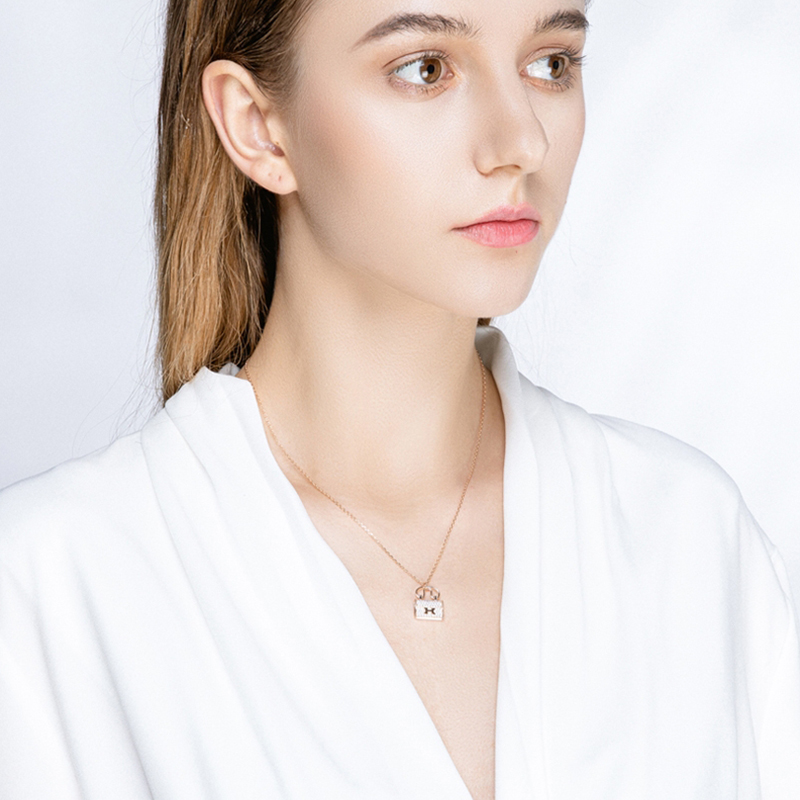 “H”字母時尚設計感項錬     -FANYIACC