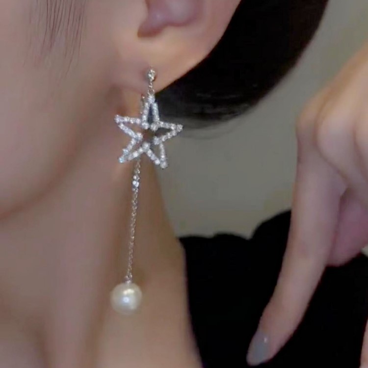 滿鑽鏤空五角星珍珠六五耳環
