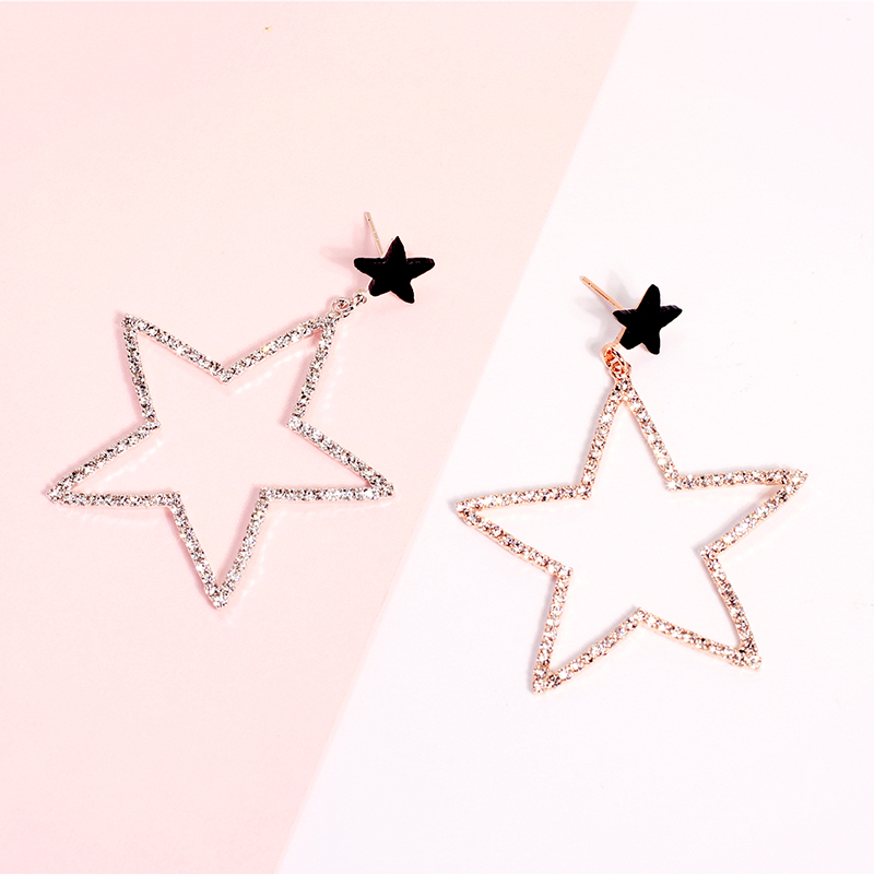 黑色五角星耳夾•無耳洞