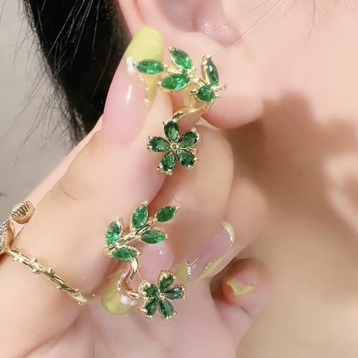 花朵葉子水晶耳環