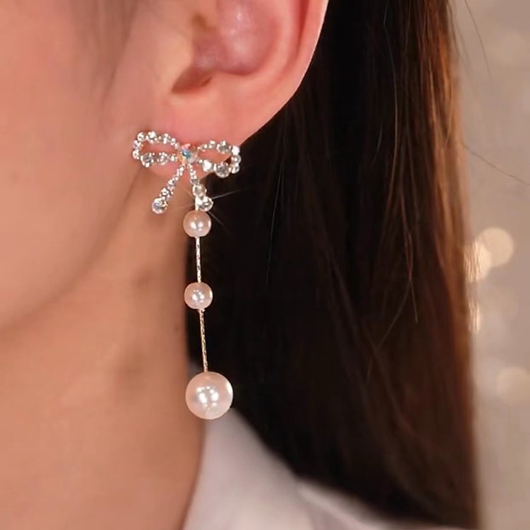 一款兩戴蝴蝶結流蘇耳環-FANYIACC