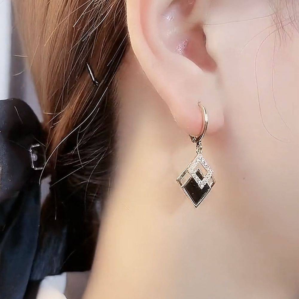 黑色菱形氣質耳環-FANYIACC