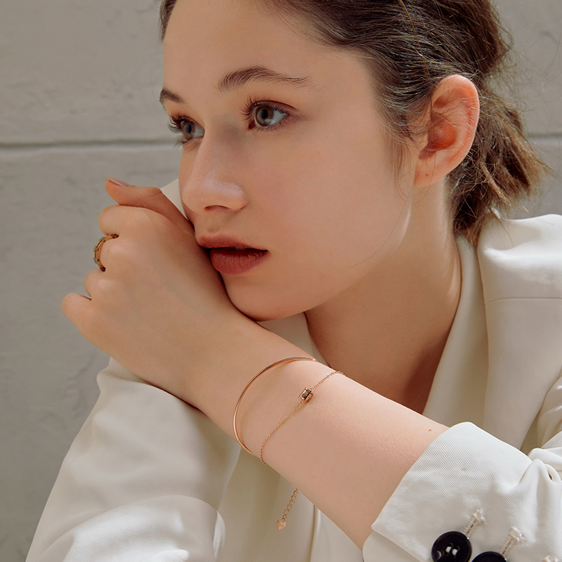 愛意轉動小蠻腰手錬-FANYIACC