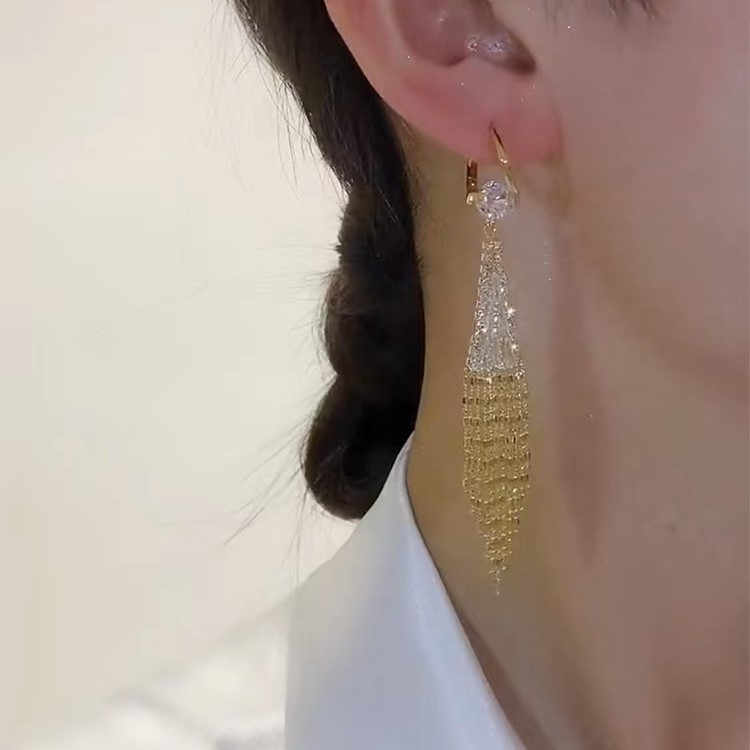 滿鑽扇形流蘇耳環