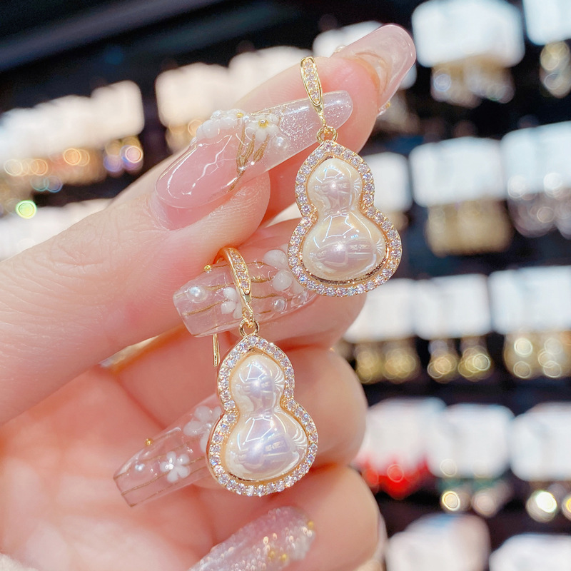 微鑲鋯石珍珠葫蘆耳環-FANYIACC