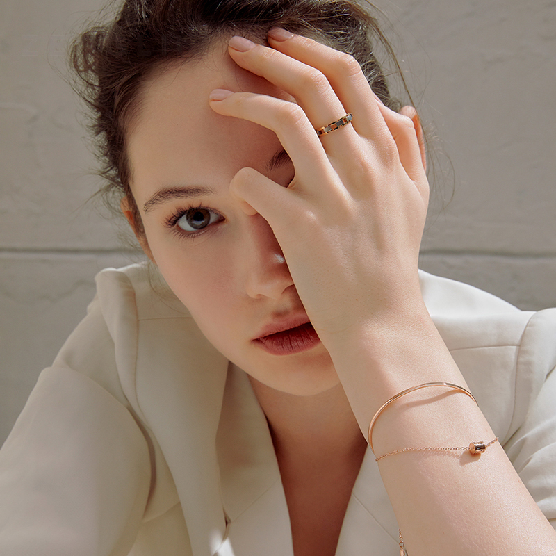 愛意轉動小蠻腰手錬-FANYIACC