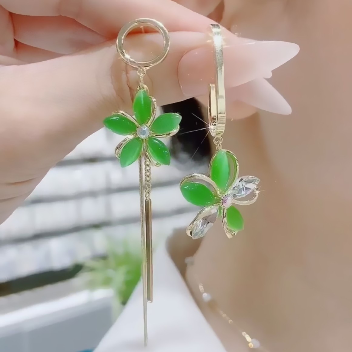 貓眼石花瓣不對稱耳環-FANYIACC