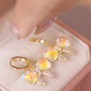 蝴蝶款水晶耳環-FANYIACC