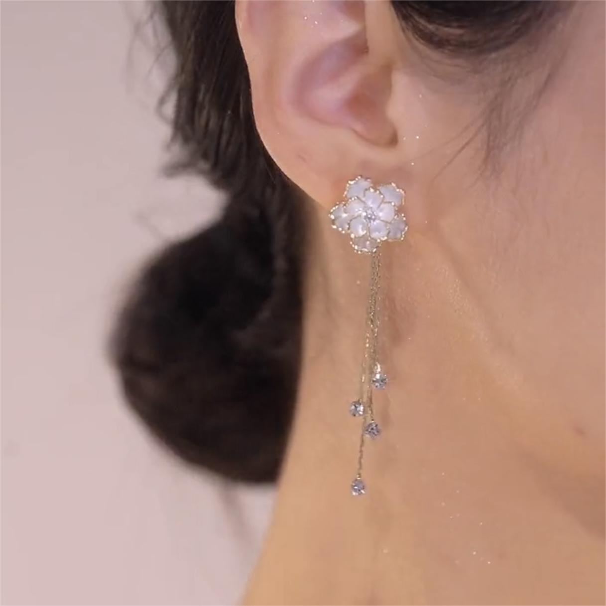 白色花朵流蘇耳環-FANYIACC