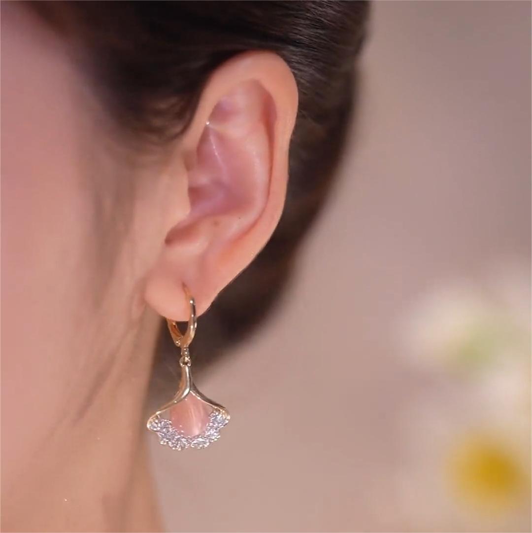 叮嚀銀杏葉耳扣耳環-FANYIACC