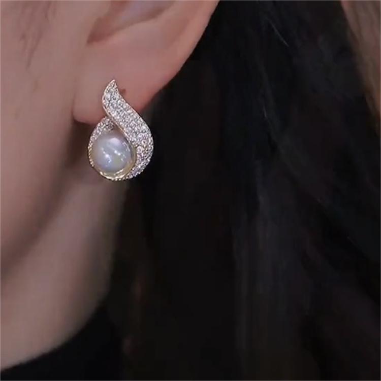 輕奢氣質幻彩珍珠耳環-FANYIACC