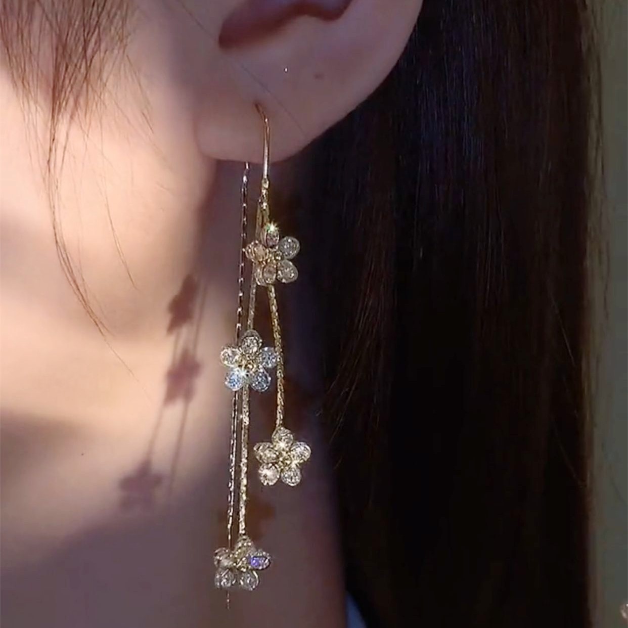 鋯石花朵流蘇耳線-FANYIACC