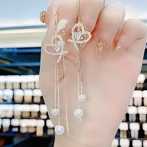 心心相印閃鑽流蘇耳環-FANYIACC