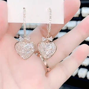 愛心鏤空滿鑽耳環-FANYIACC