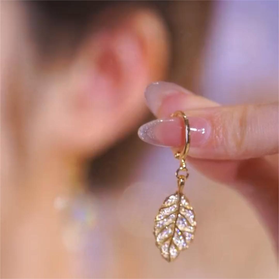 金枝玉葉 滿鑽樹葉亮片耳環-FANYIACC